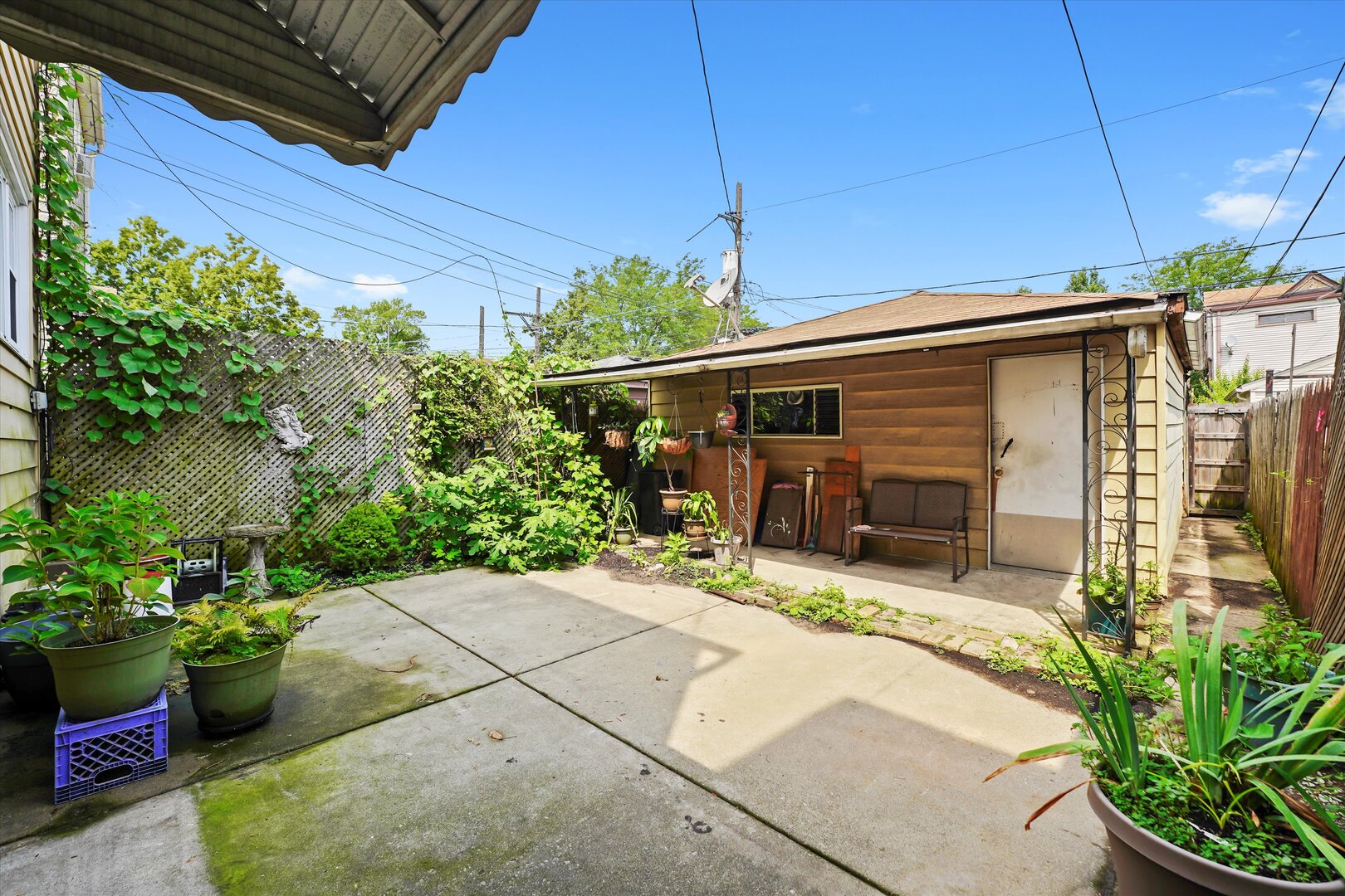 3546 West Hirsch Street Chicago IL 60651