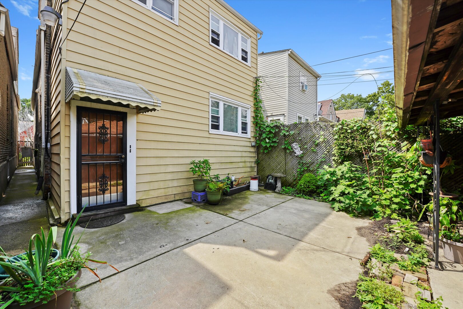 3546 West Hirsch Street Chicago IL 60651