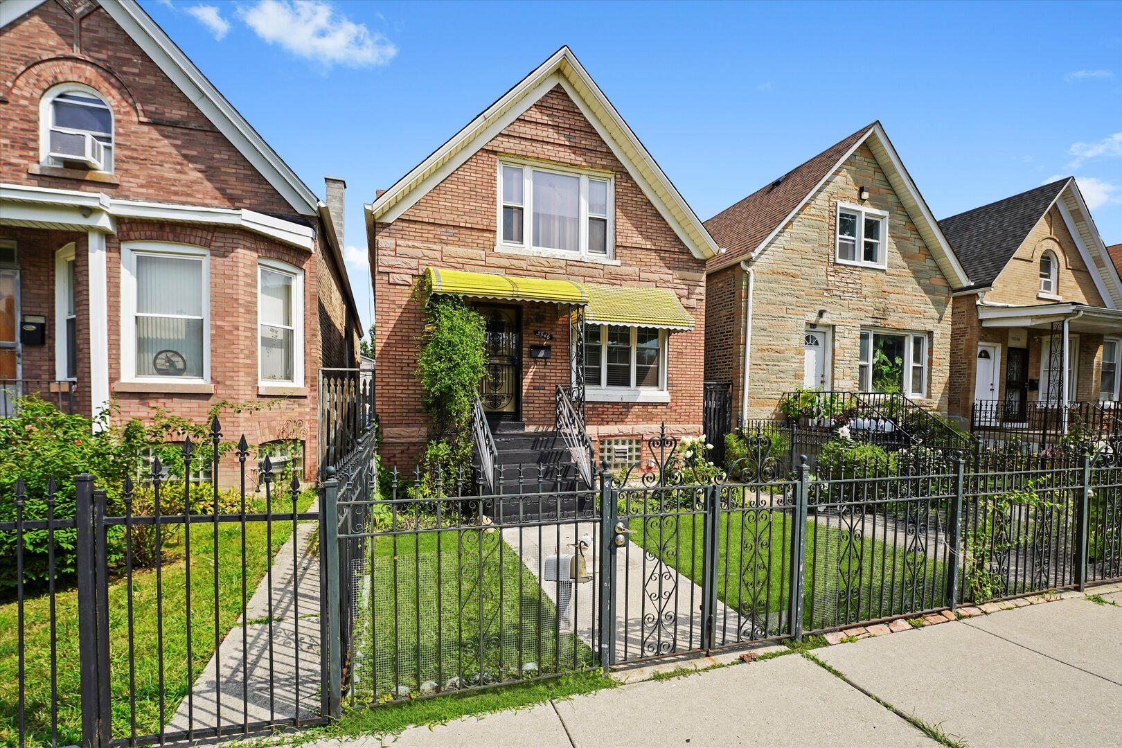3546 West Hirsch Street Chicago IL 60651