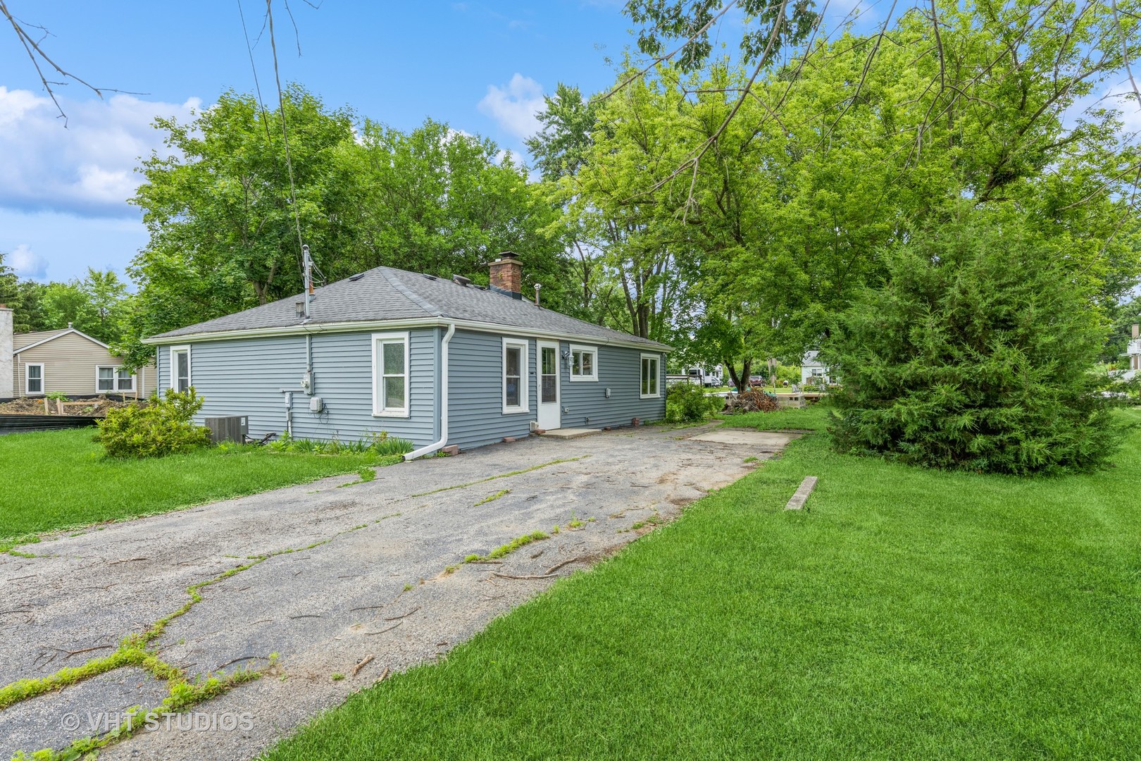 26177 West Heart O Lakes Boulevard Antioch IL 60002