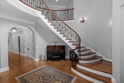 697 Bluff Road Lake Bluff IL 60044