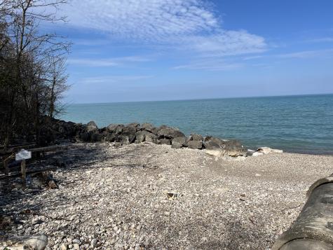 697 Bluff Road Lake Bluff IL 60044