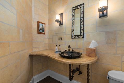 697 Bluff Road Lake Bluff IL 60044