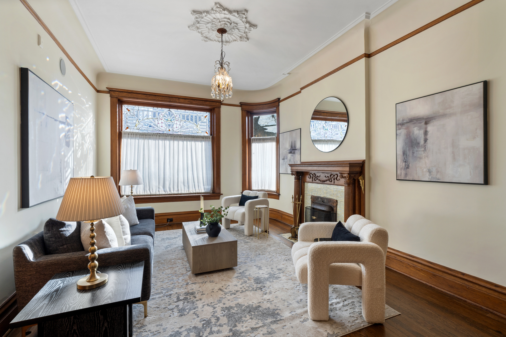 1646 North Leavitt Street Chicago IL 60647