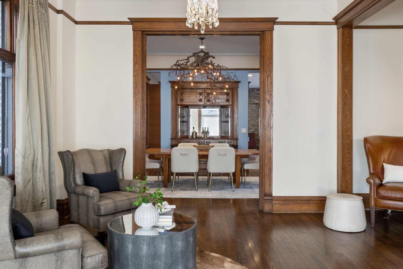 1646 North Leavitt Street Chicago IL 60647
