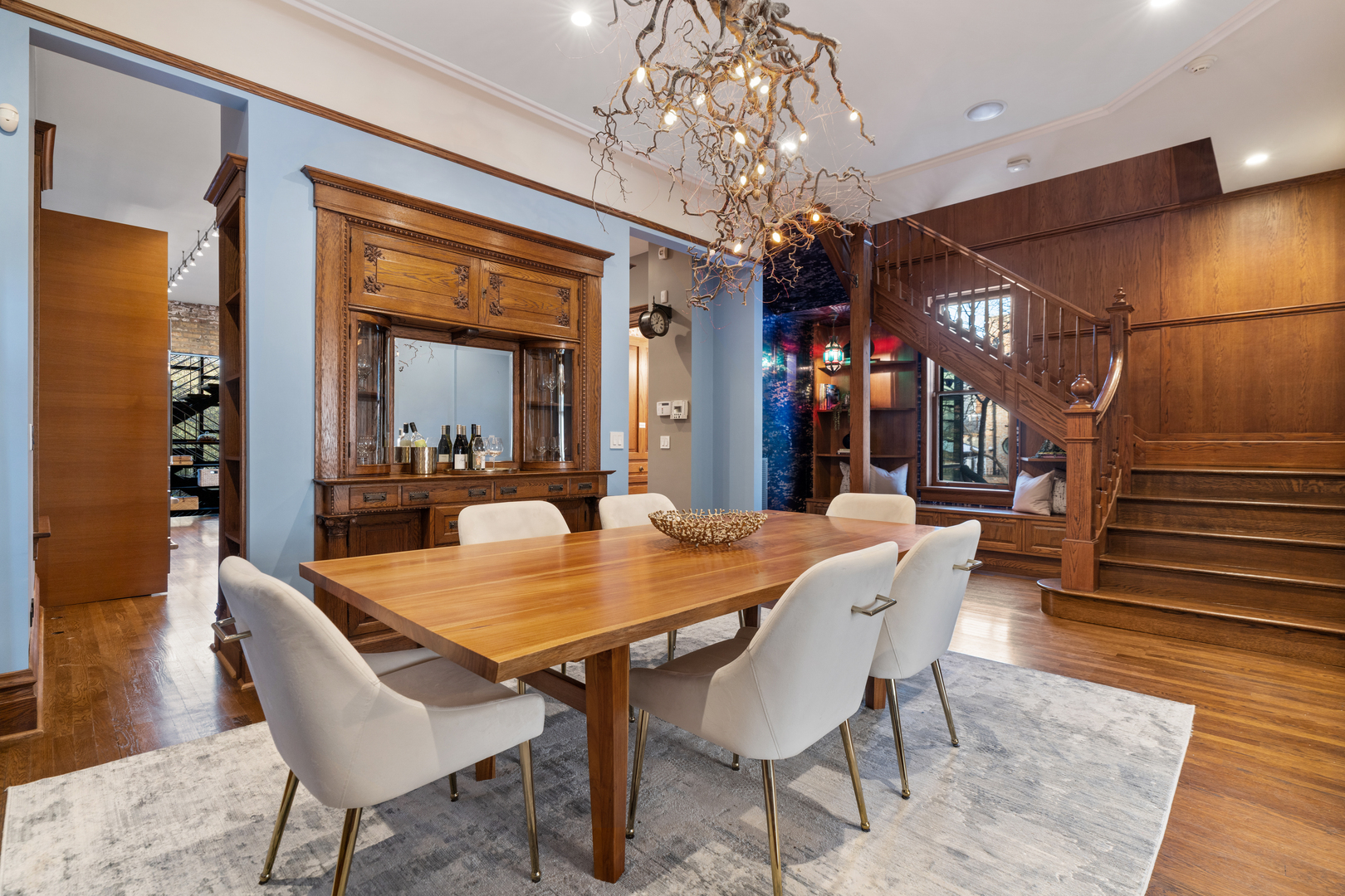1646 North Leavitt Street Chicago IL 60647