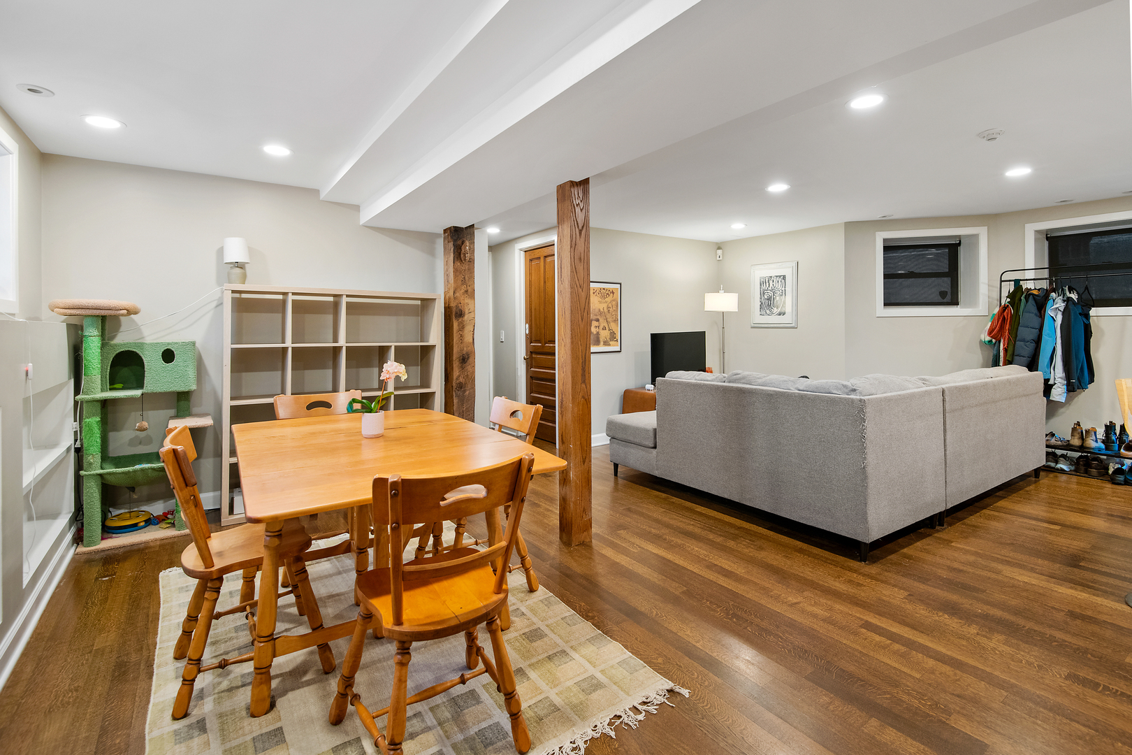 1646 North Leavitt Street Chicago IL 60647