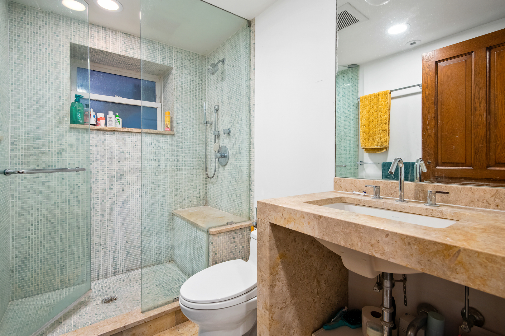 1646 North Leavitt Street Chicago IL 60647