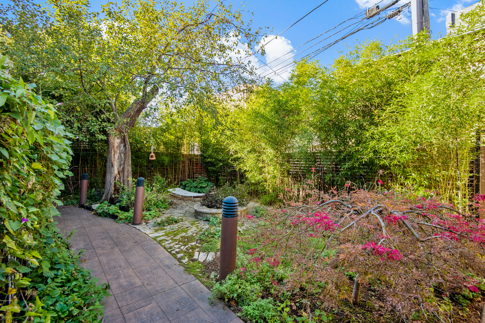 1646 North Leavitt Street Chicago IL 60647