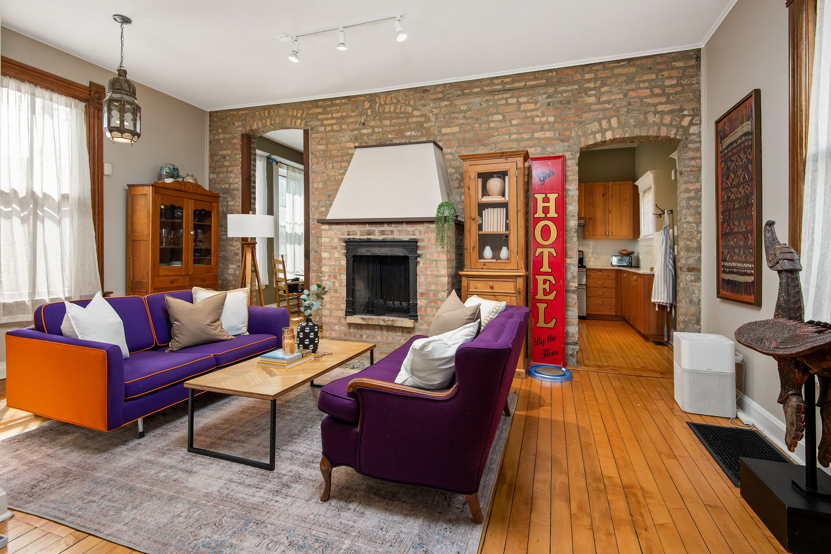 1646 North Leavitt Street Chicago IL 60647