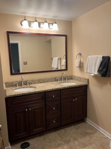 260 Brentwood Drive Des Plaines IL 60016