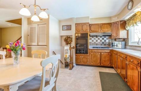 260 Brentwood Drive Des Plaines IL 60016