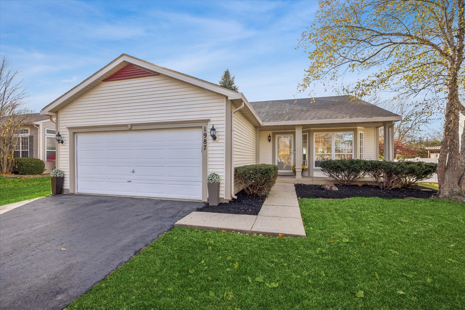 1987 Baldwin Way Bolingbrook IL 60490