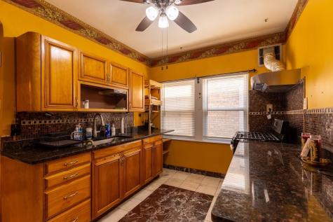 6840 29TH Place Berwyn IL 60402