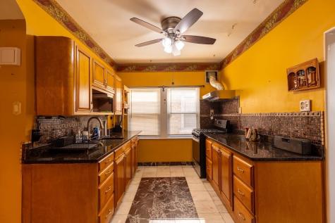 6840 29TH Place Berwyn IL 60402