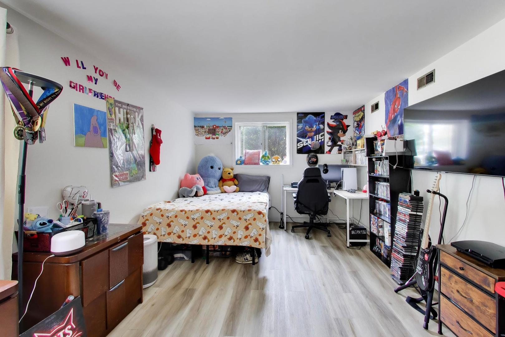 533 Carr Court Schaumburg IL 60193