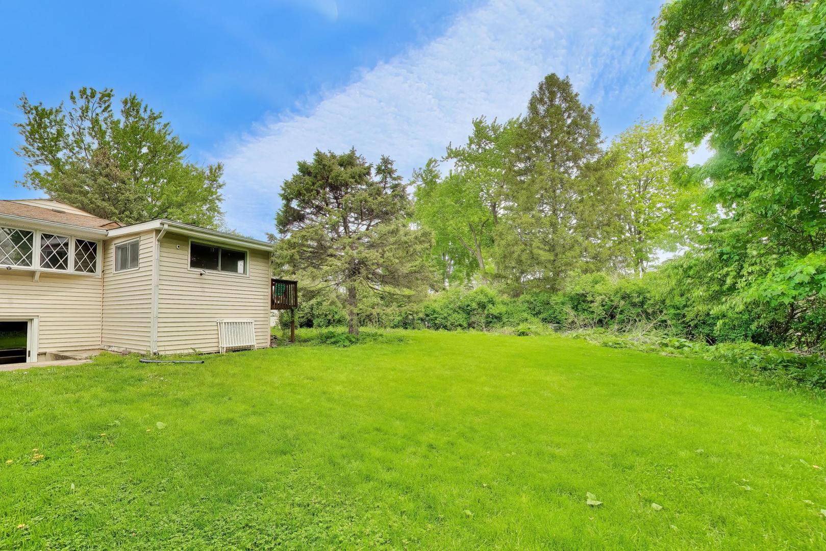 533 Carr Court Schaumburg IL 60193