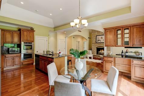 8827 Palisades Road Burr Ridge IL 60527