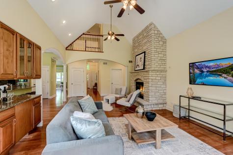 8827 Palisades Road Burr Ridge IL 60527