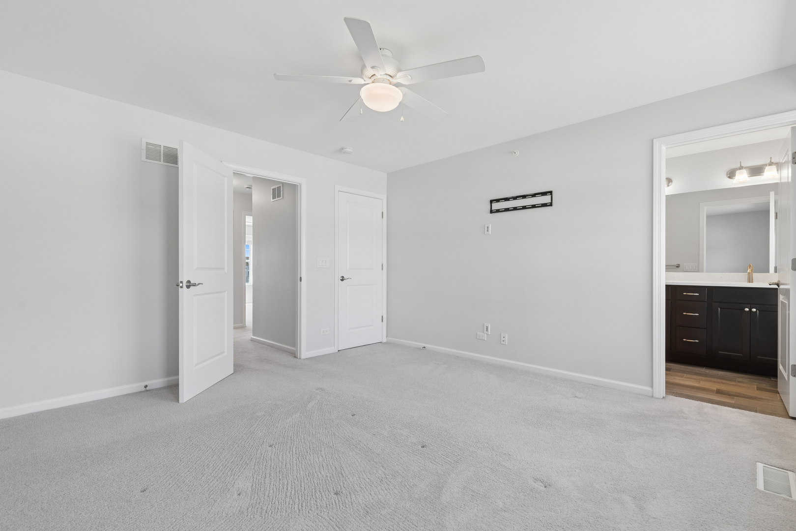 86 Lakeview Place Lake Zurich IL 60047