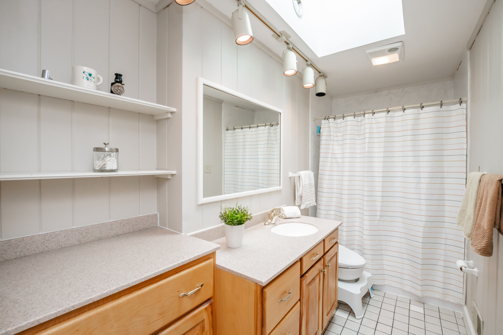 9S771 Brookbank Road Willowbrook IL 60527
