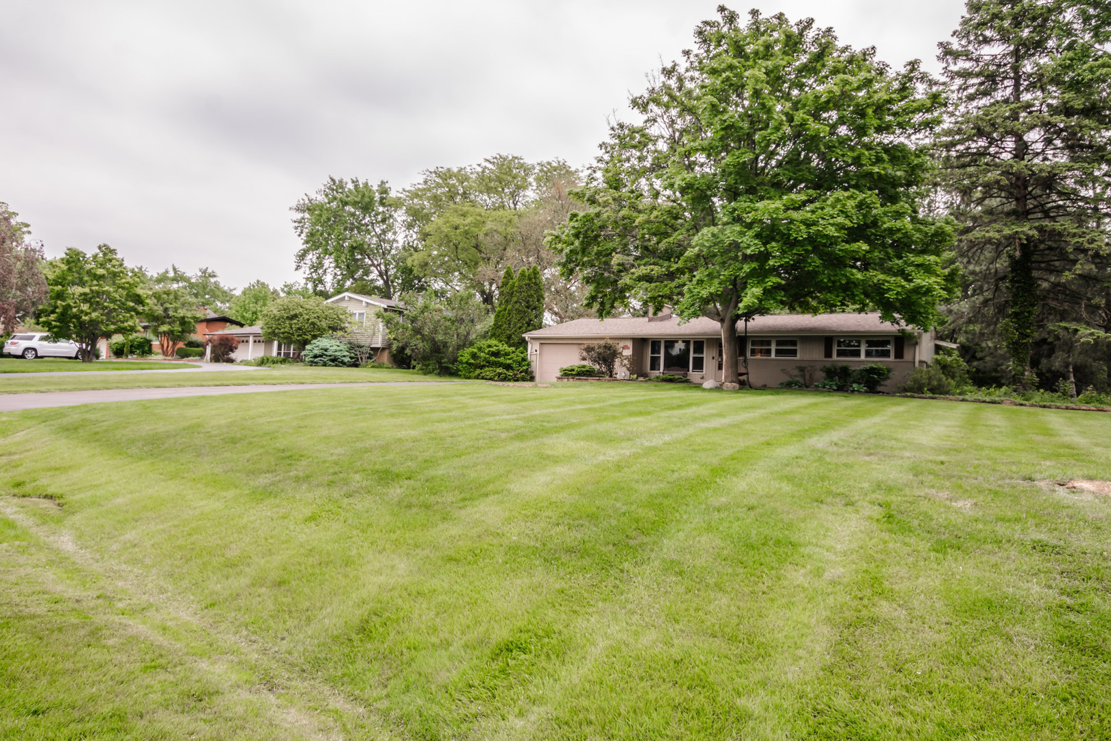 9S771 Brookbank Road Willowbrook IL 60527
