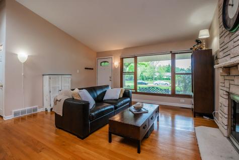 9S771 Brookbank Road Willowbrook IL 60527