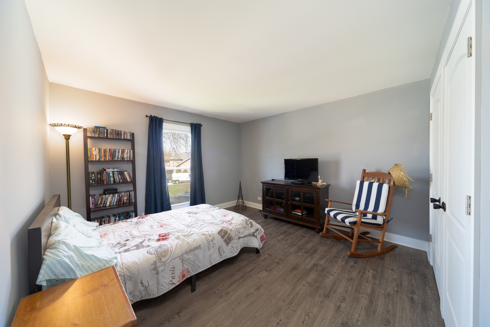 1201 North Scarlet Court Addison IL 60101