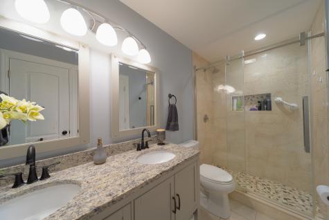 1201 North Scarlet Court Addison IL 60101