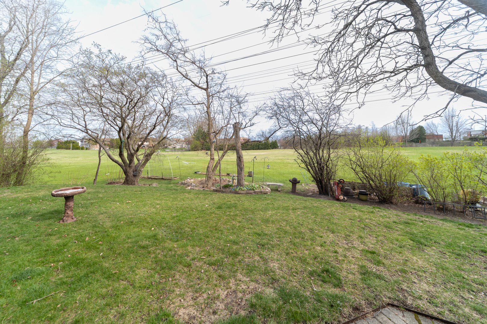 1201 North Scarlet Court Addison IL 60101