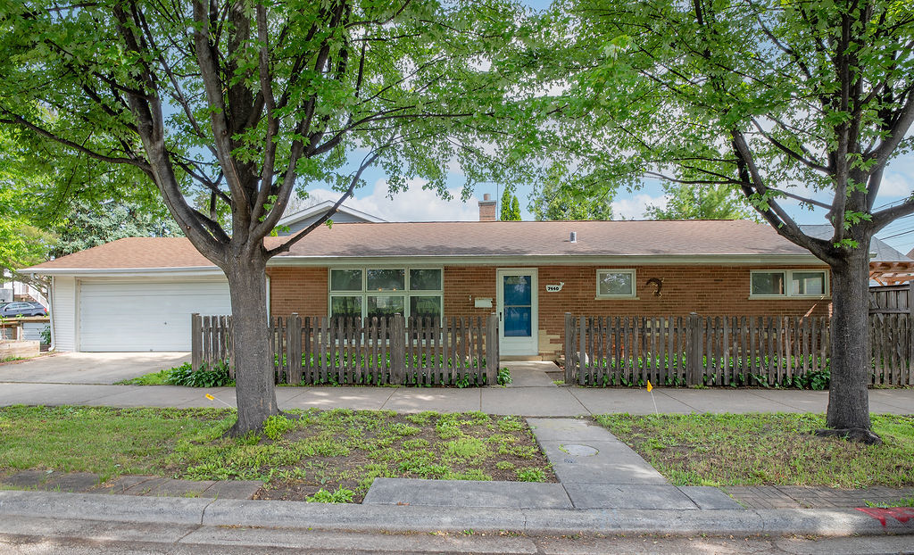 7440 West Everell Avenue Chicago IL 60631