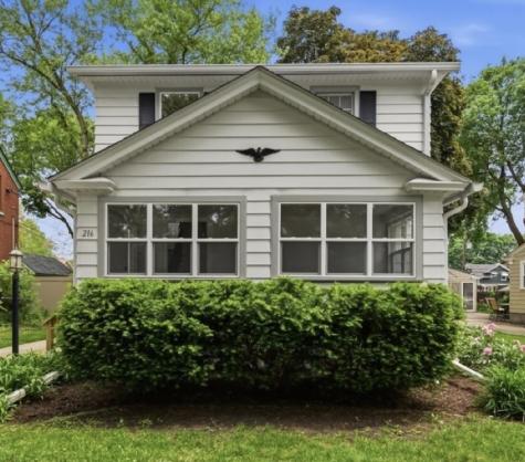 216 South Commonwealth Avenue Aurora IL 60506