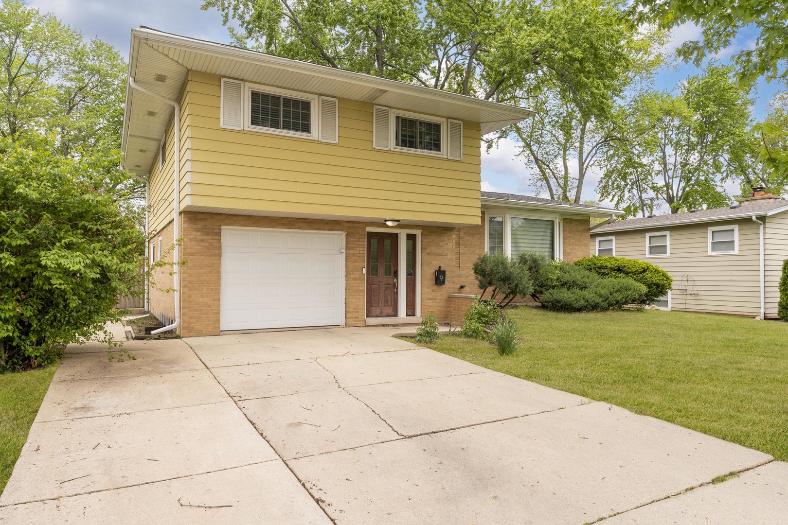9 Sycamore Drive Naperville IL 60540