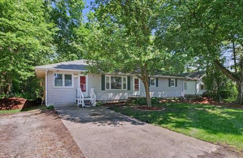 108 Brady Lane Urbana IL 61802