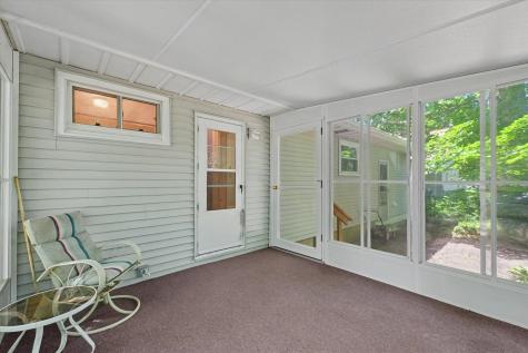 108 Brady Lane Urbana IL 61802