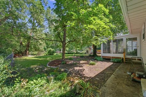 108 Brady Lane Urbana IL 61802