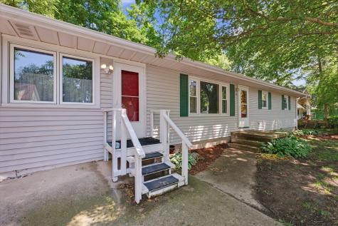 108 Brady Lane Urbana IL 61802