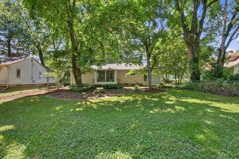 108 Brady Lane Urbana IL 61802