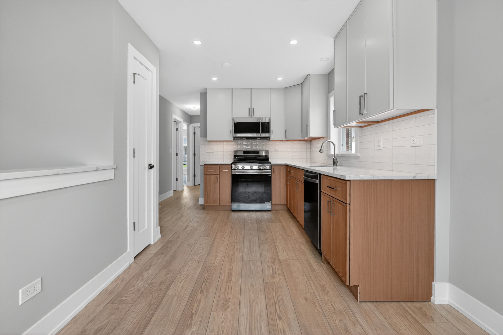 4430 North Mulligan Avenue Chicago IL 60634