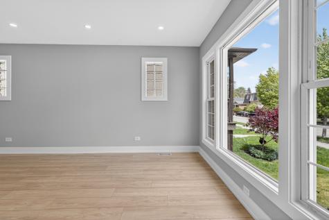 4430 North Mulligan Avenue Chicago IL 60634