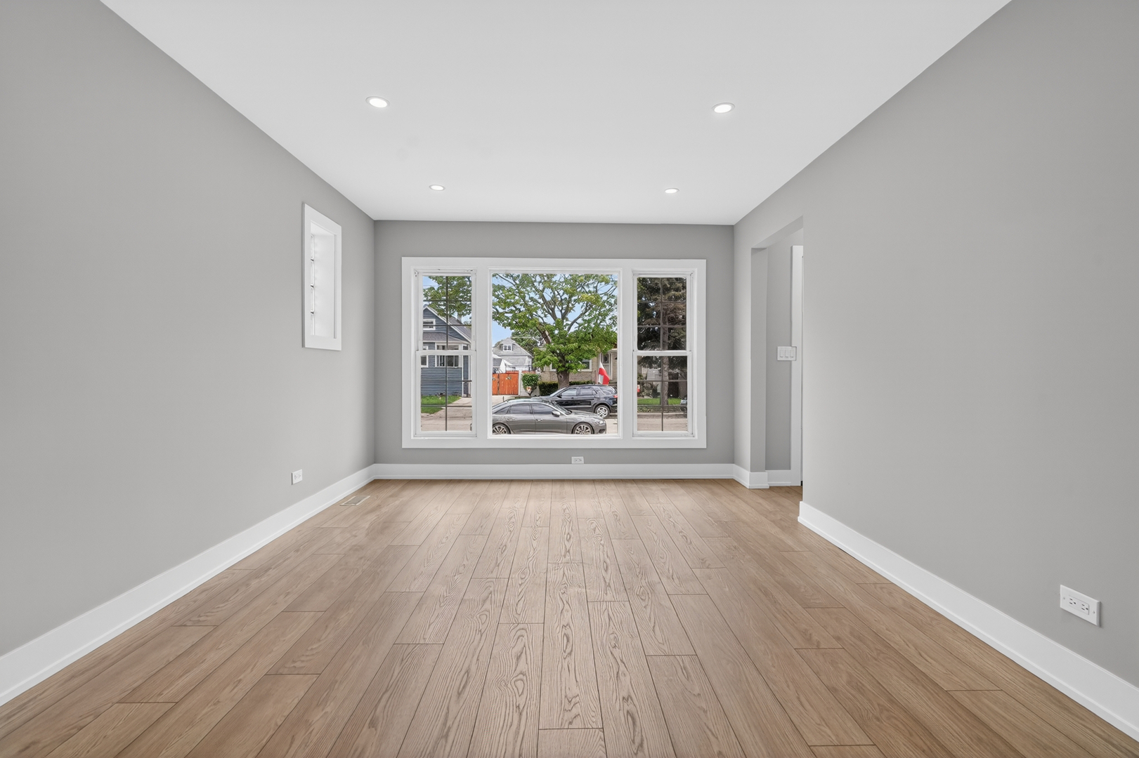 4430 North Mulligan Avenue Chicago IL 60634