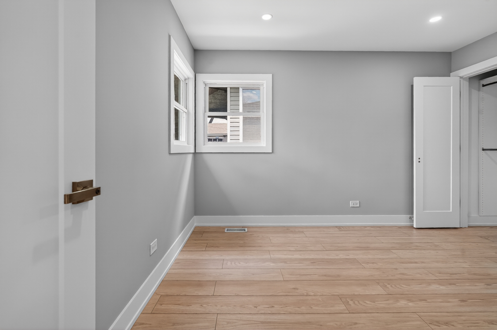 4430 North Mulligan Avenue Chicago IL 60634