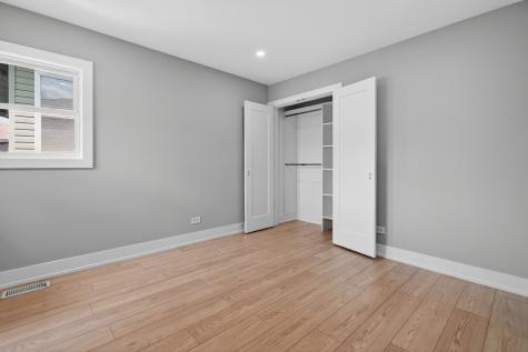 4430 North Mulligan Avenue Chicago IL 60634