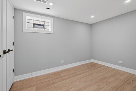 4430 North Mulligan Avenue Chicago IL 60634