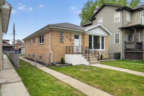 4430 North Mulligan Avenue Chicago IL 60634