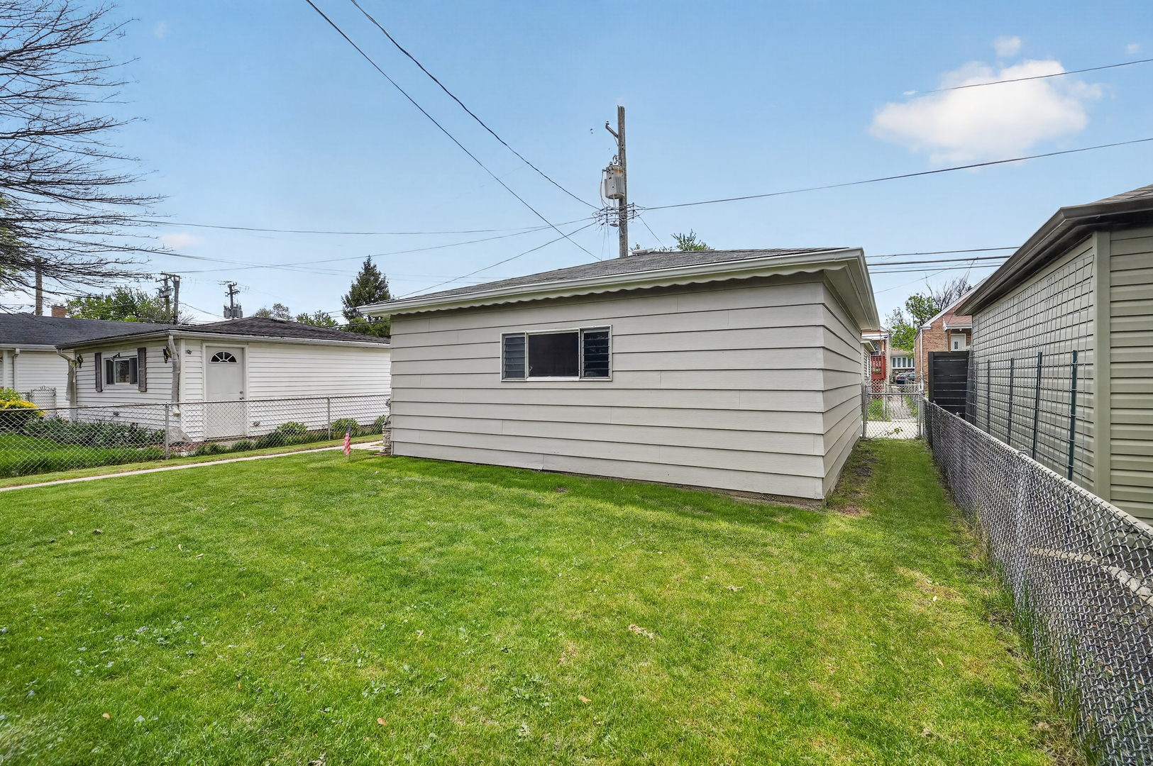 4430 North Mulligan Avenue Chicago IL 60634