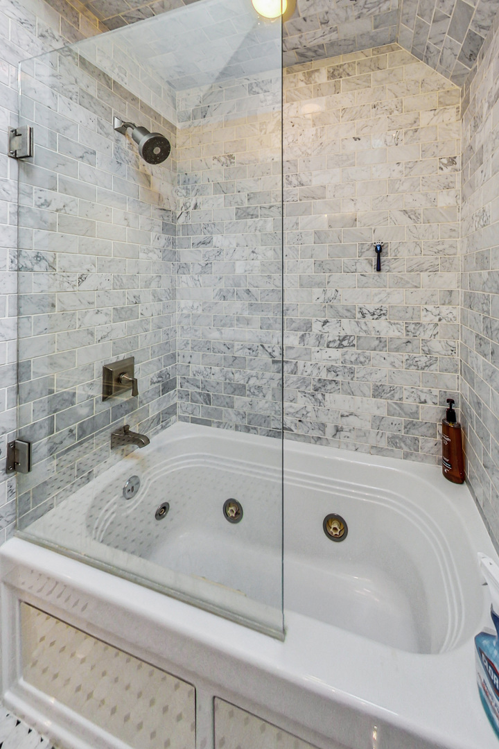 5345 Lawn Avenue Western Springs IL 60558