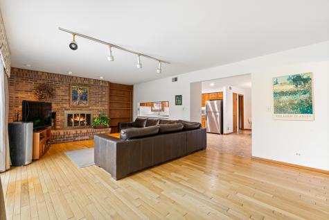 1602 Brittany Lane Long Grove IL 60047