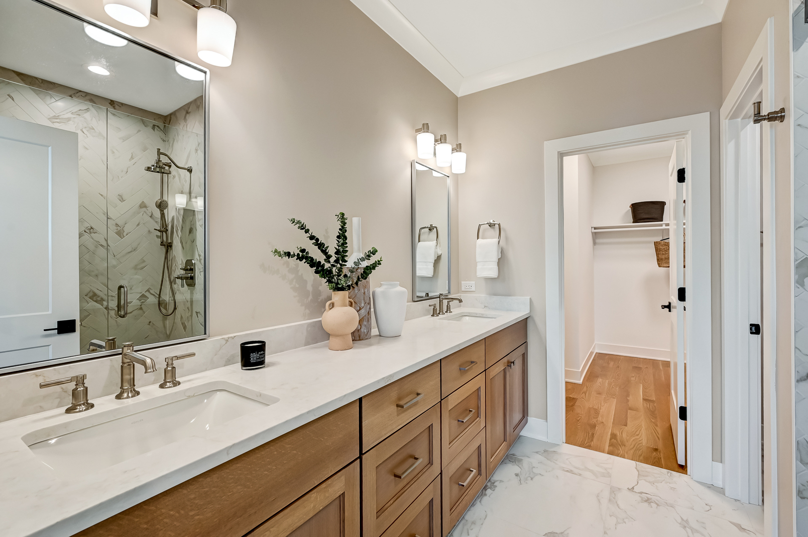 129 Harding Court Glen Ellyn IL 60137