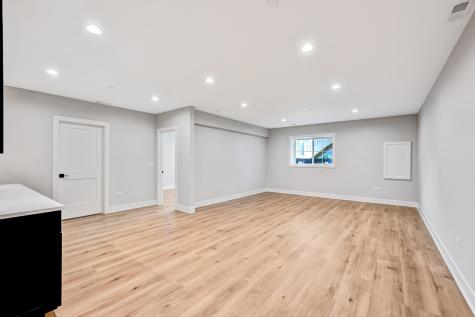 129 Harding Court Glen Ellyn IL 60137
